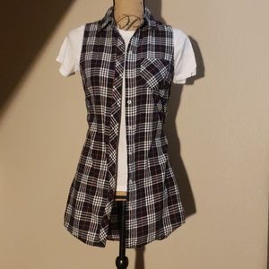 Molokai -long plaid sleeveless flannel blk/wht/red